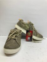 Beige Casual Low-Top Sneakers