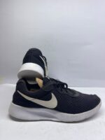 Nike Black/White Running Shoes – Lightweight Athletic Sneakers